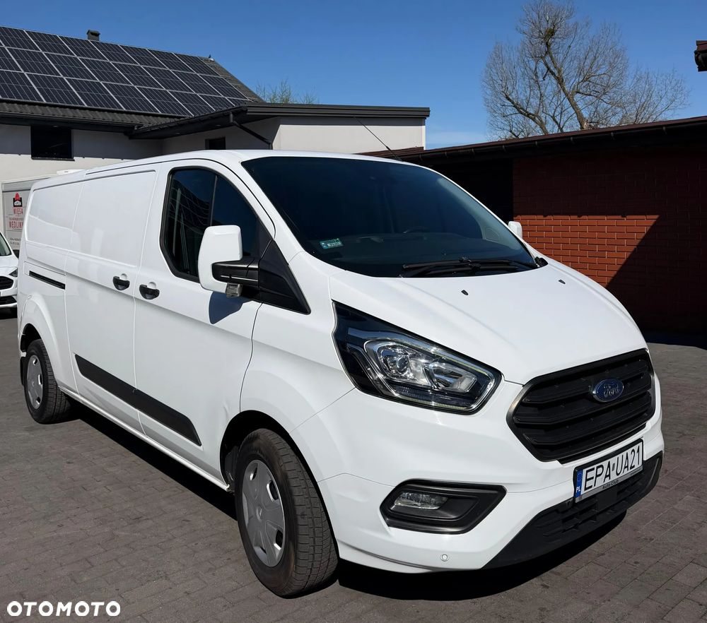 Ford TRANSIT CUSTOM - 1