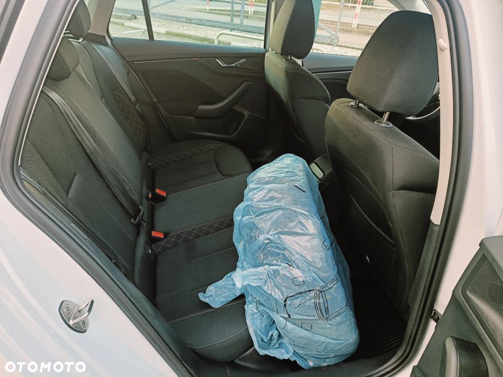 Skoda Kamiq 1.0 TSI Ambition - 11