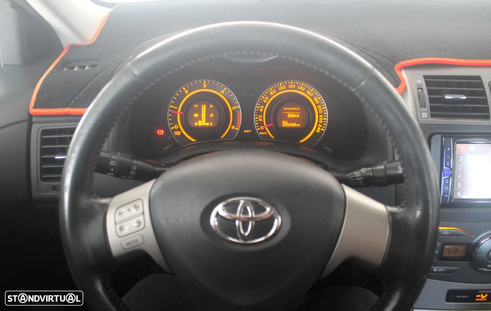 Toyota Corolla 1.4 D-4D - 15