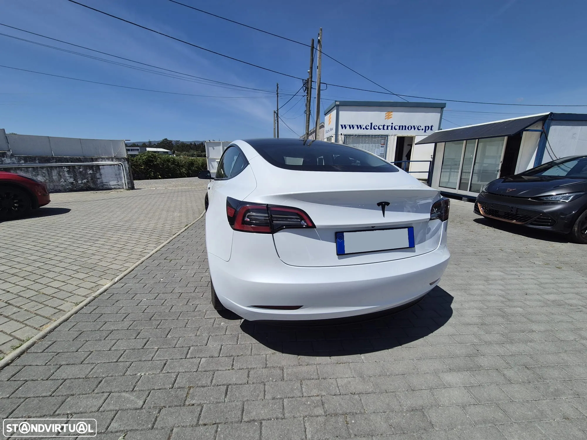 Tesla Model 3 Standard Range Plus RWD - 4