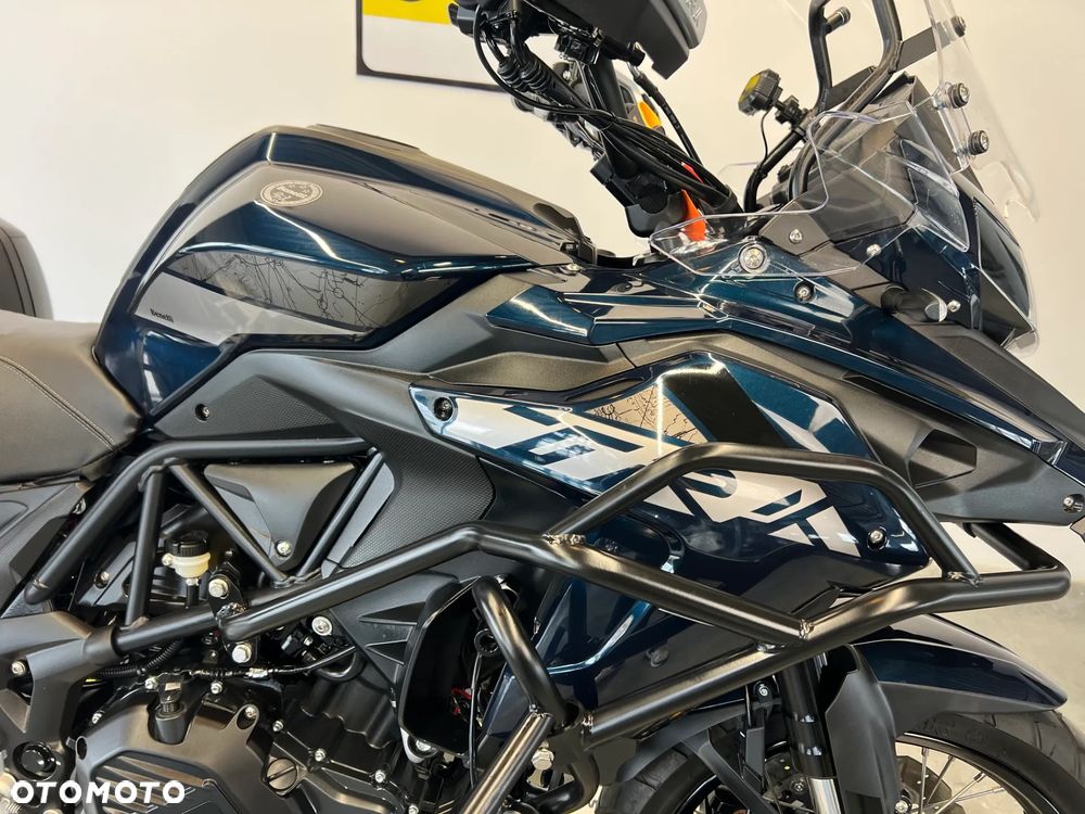 Benelli TRK 502X - 25