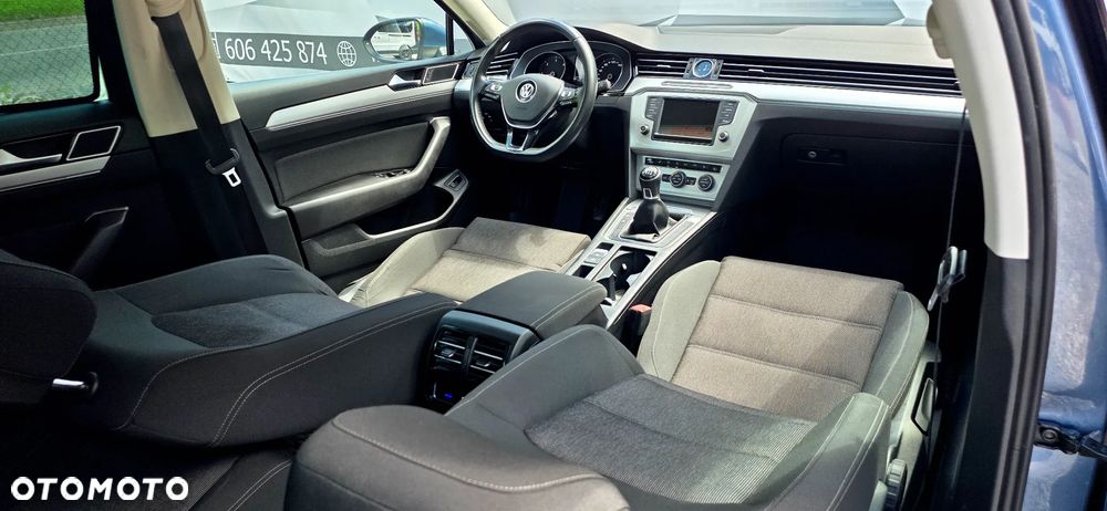Volkswagen Passat 2.0 TDI (BlueMotion Technology) Highline - 15