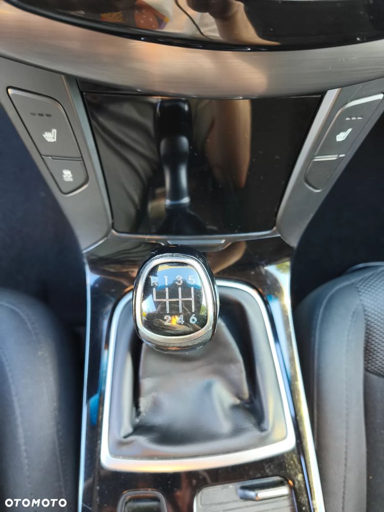 Hyundai i40 Kombi 1.6 Trend - 29