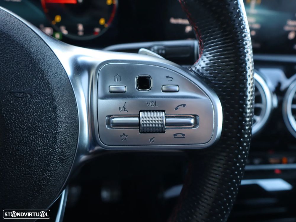 Mercedes-Benz CLA 180 d Shooting Brake AMG Line Aut. - 12