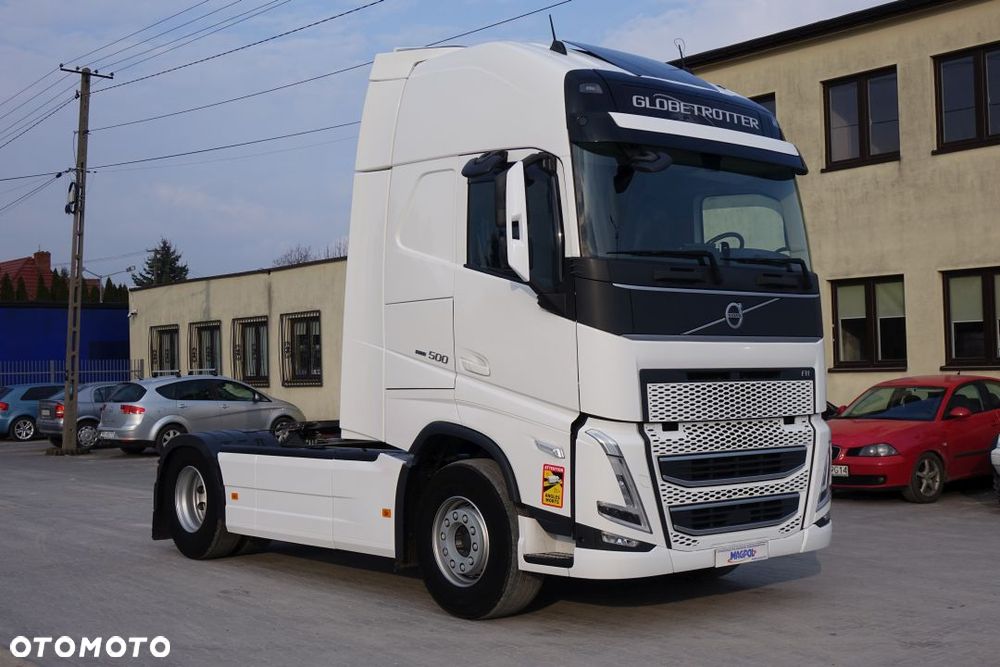 Volvo FH 500 GLOBETROTTER XL / I-SAVE / STANDARD / AUTOMAT / EURO 6 / KLIMATYZACJA POSTOJOWA / LODÓWKA / LED / NAVI / 2 ZBIORNIKI - 4