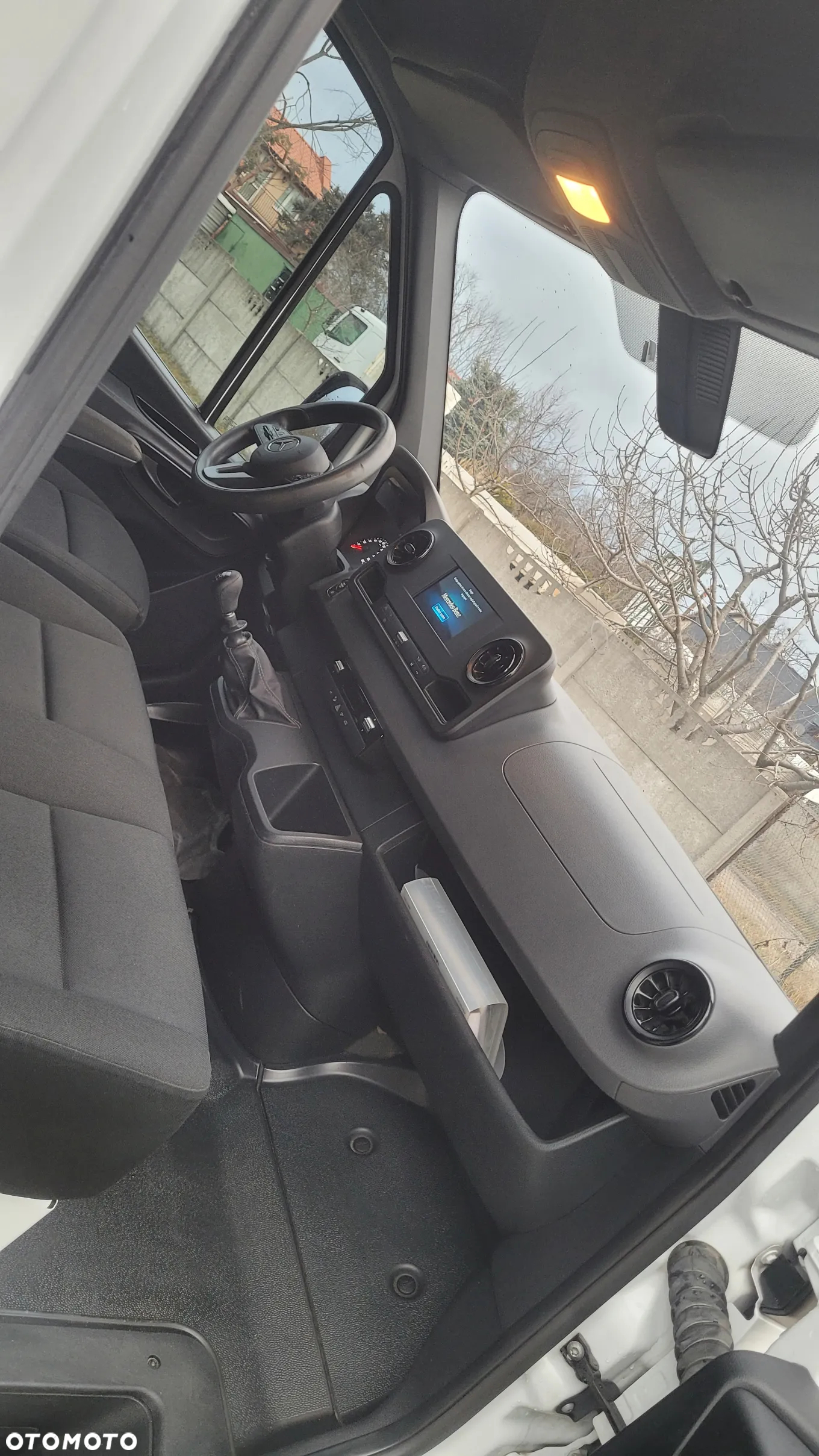 Mercedes-Benz Sprinter - 10