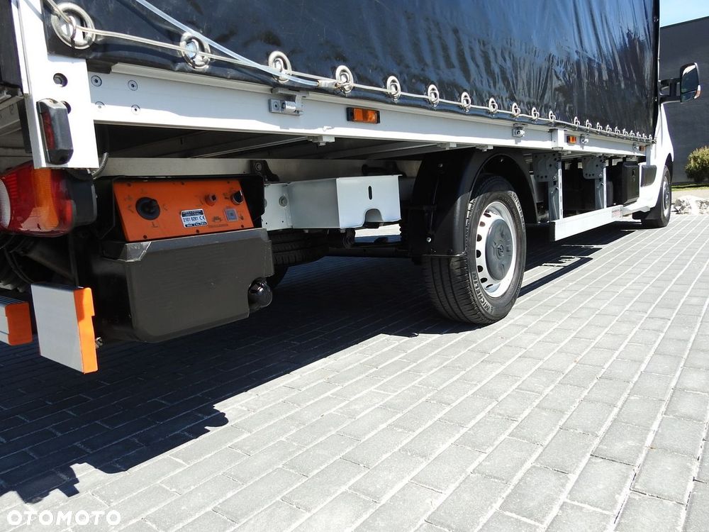 Opel MOVANO PLANDEKA WINDA 9 PALET WEBASTO TEMPOMAT KLIMATYZACJA LEDY PNEUMATYKA  165KM - 19