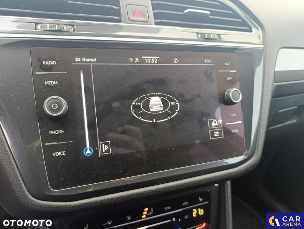 Volkswagen Tiguan - 12