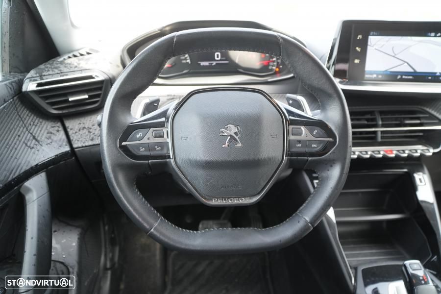Peugeot 2008 1.2 PureTech Allure Pack EAT8 - 11