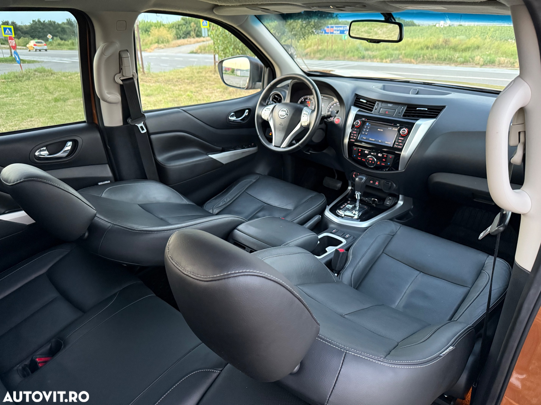 Nissan Navara DC 4x4 Autm. N-Connecta - 8