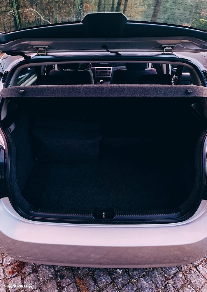 Toyota Corolla 2.0 D-4D Sol - 16