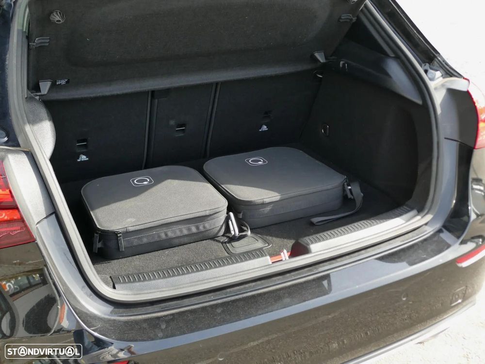 Mercedes-Benz A 250 e Progressive - 13