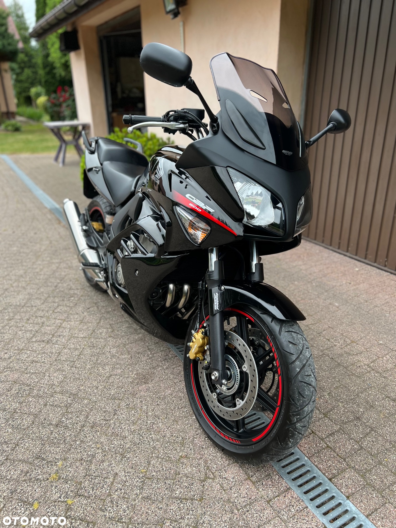 Honda CBF - 9