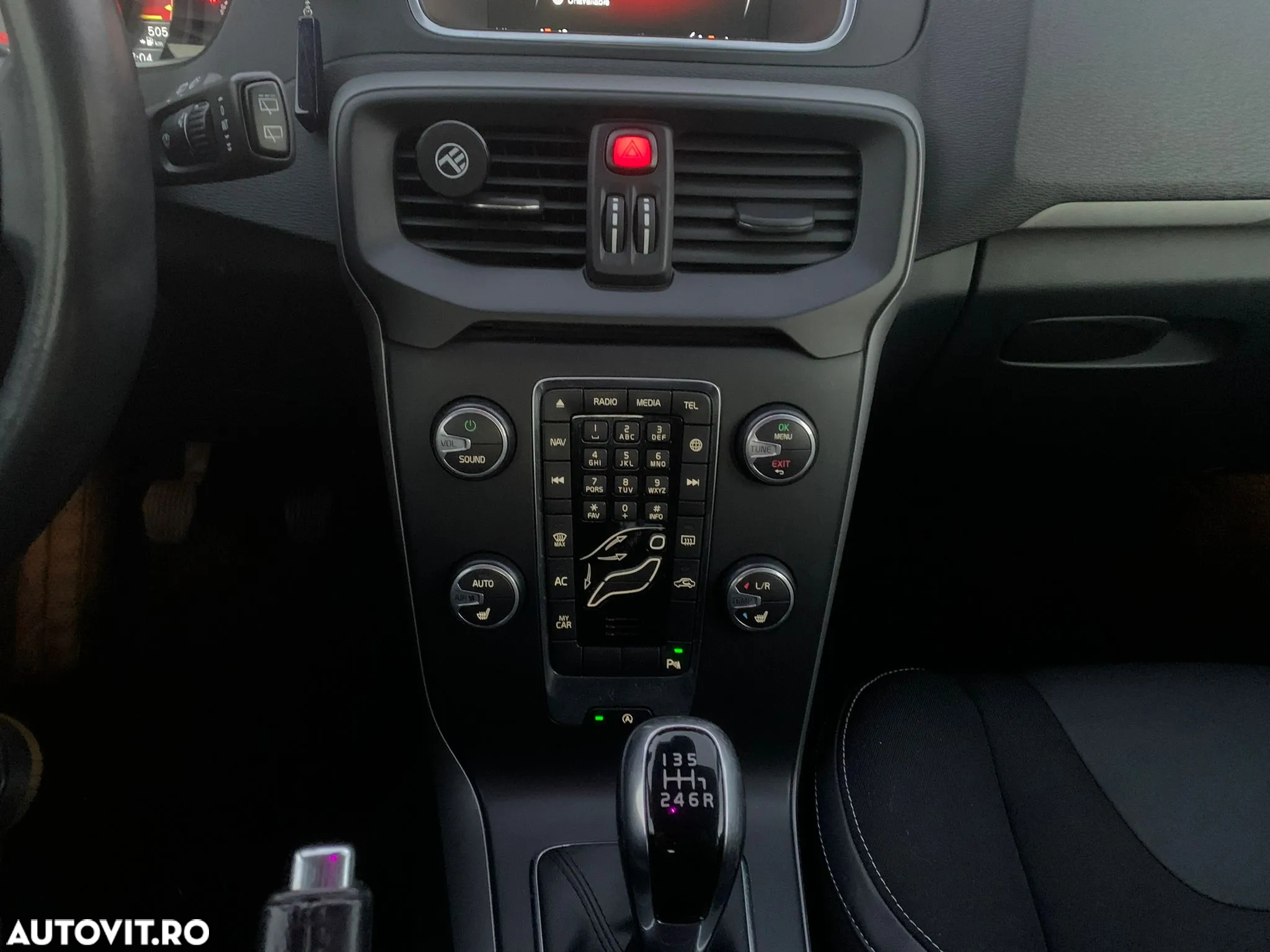 Volvo V40 Cross Country D2 - 5