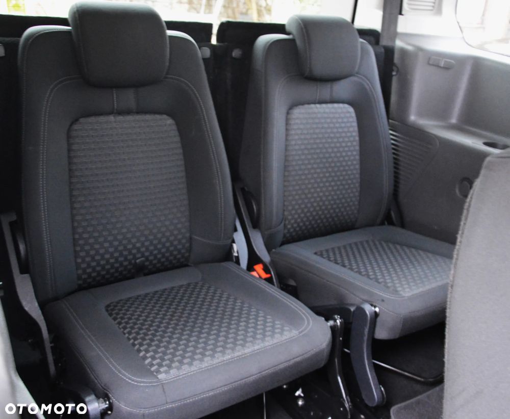 Ford Tourneo Connect - 36