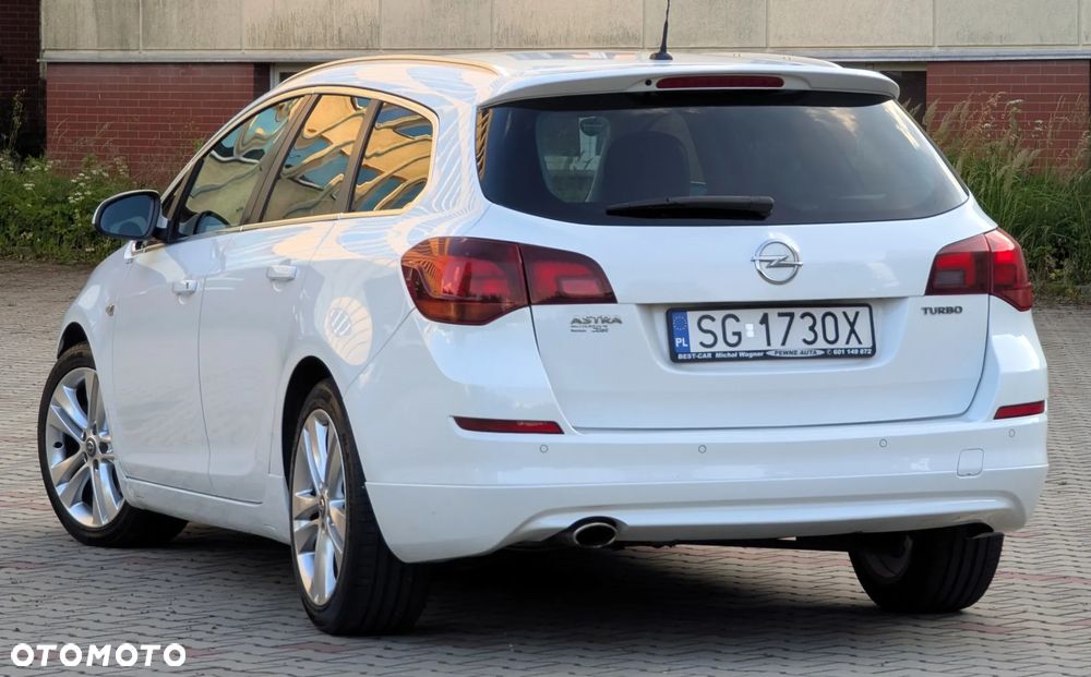 Opel Astra 1.6 T Sport - 21
