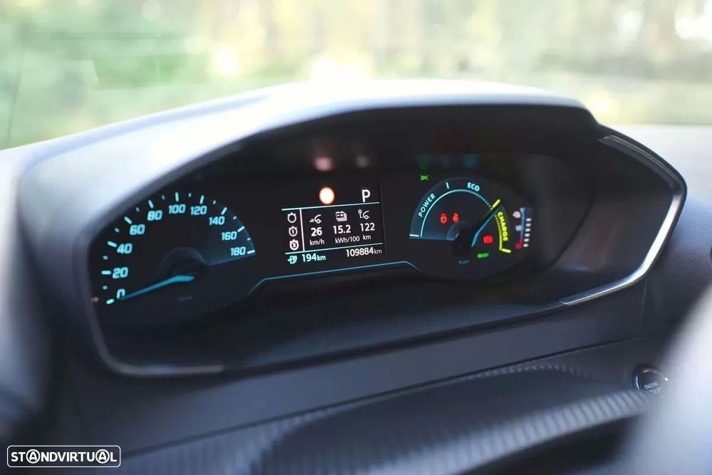 Peugeot e-2008 Style - 20