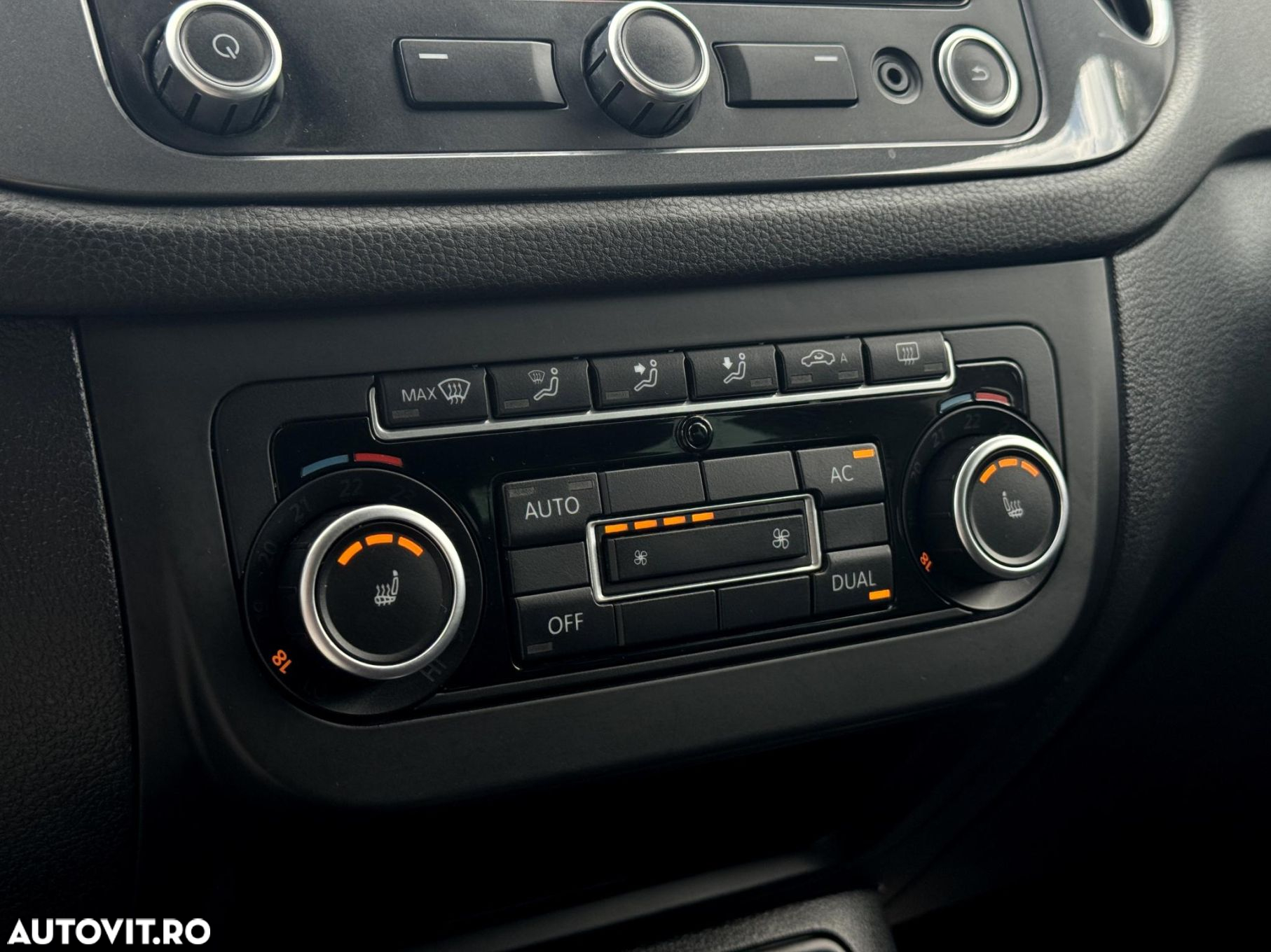 Volkswagen Tiguan - 10