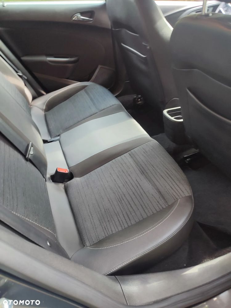 Opel Astra IV 1.4 Essentia - 13