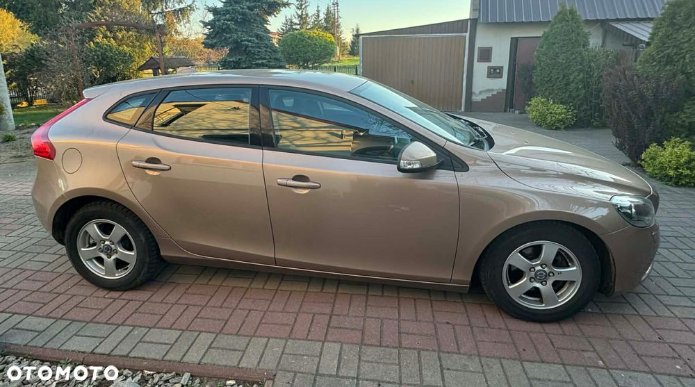 Volvo V40 D2 - 2