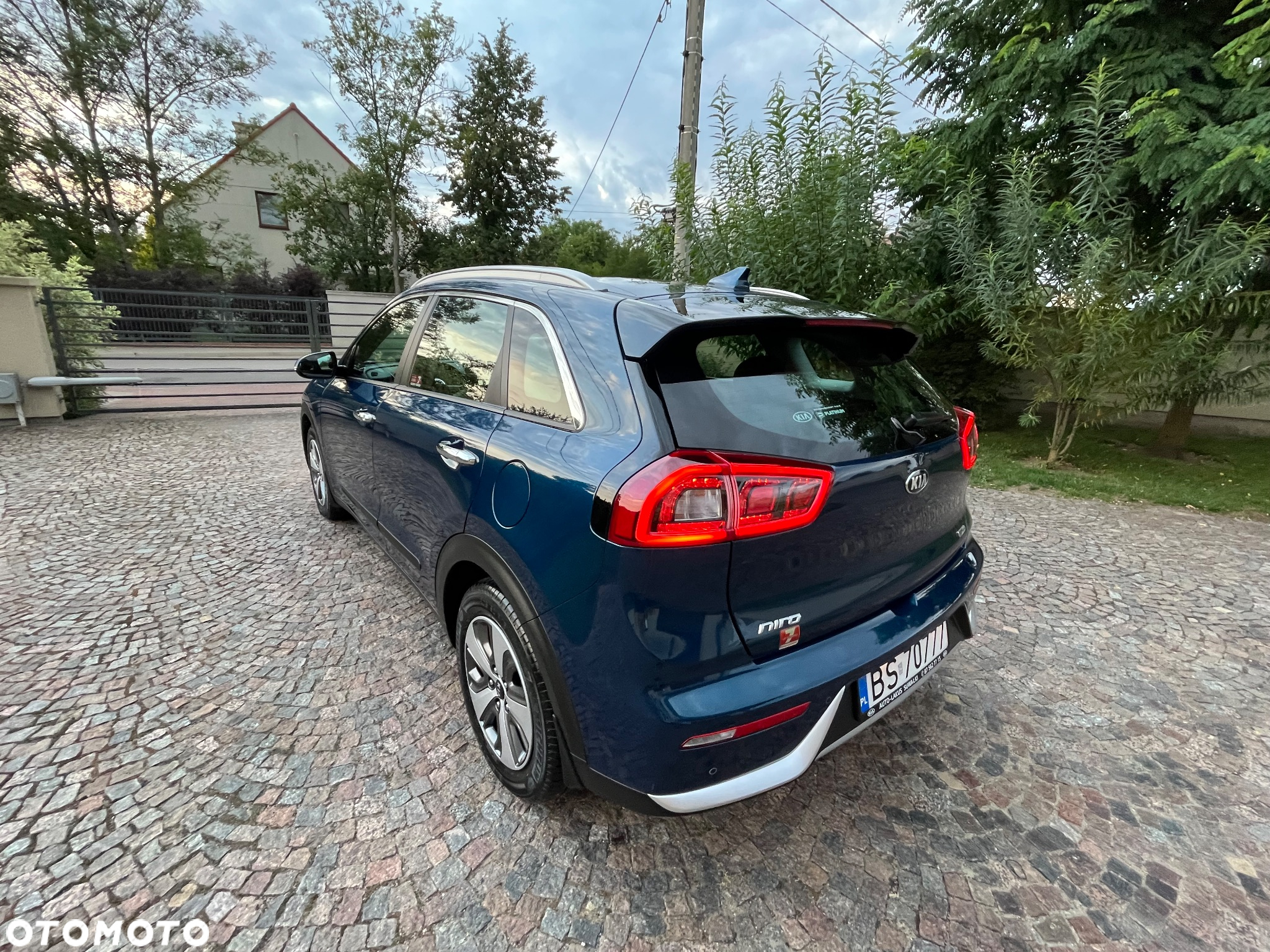Kia Niro 1.6 GDI Hybrid L - 13