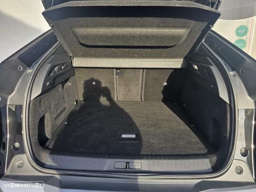 Peugeot 3008 1.2 Hybrid Allure e-DCS6 - 23