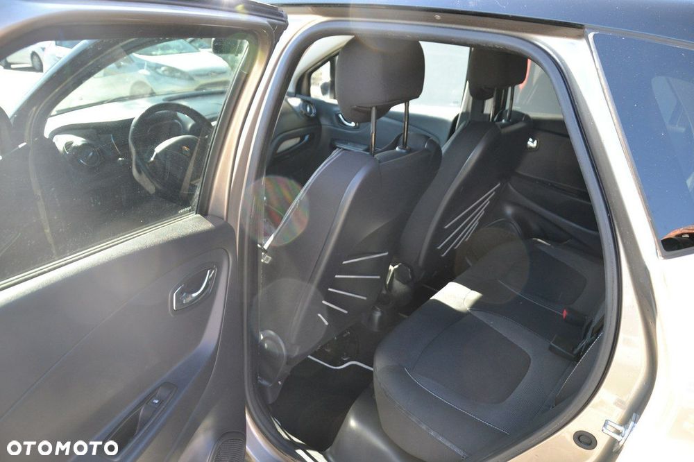 Renault Captur - 14