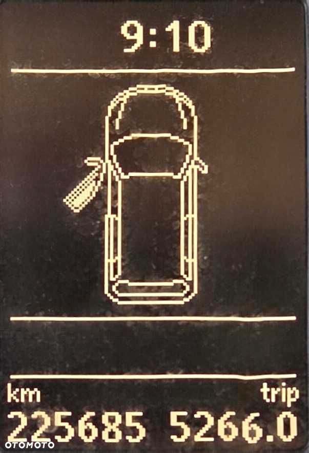 Volkswagen Touran - 8