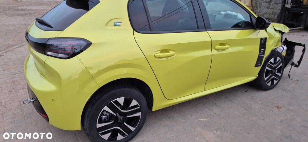 Peugeot 208 Active - 6