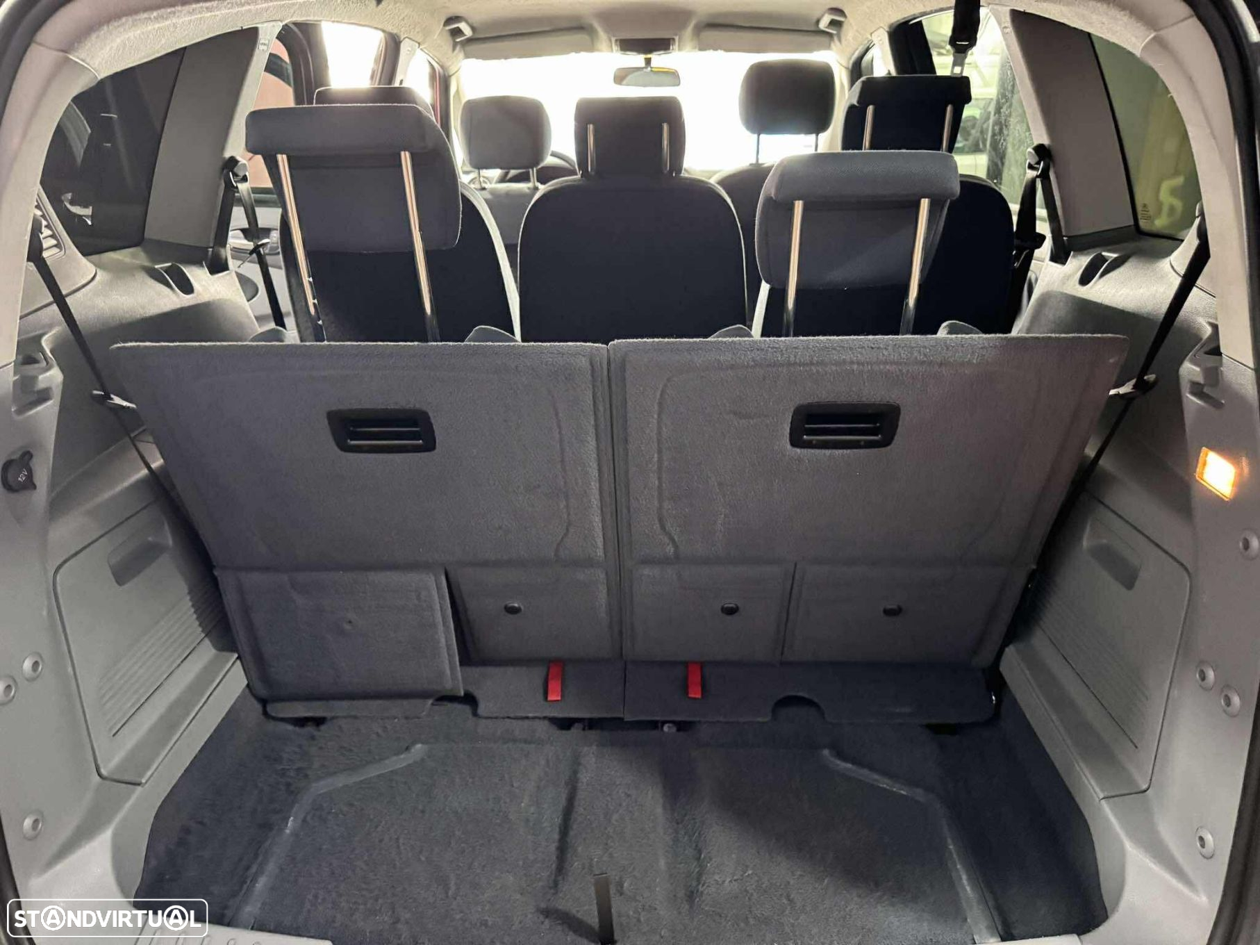Ford S-Max 1.8 TDCi Trend 7L - 11