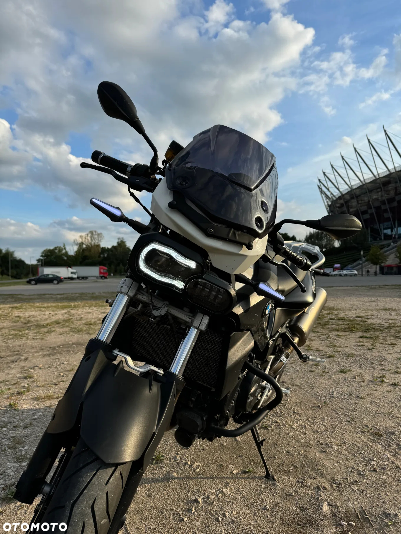 BMW F - 13