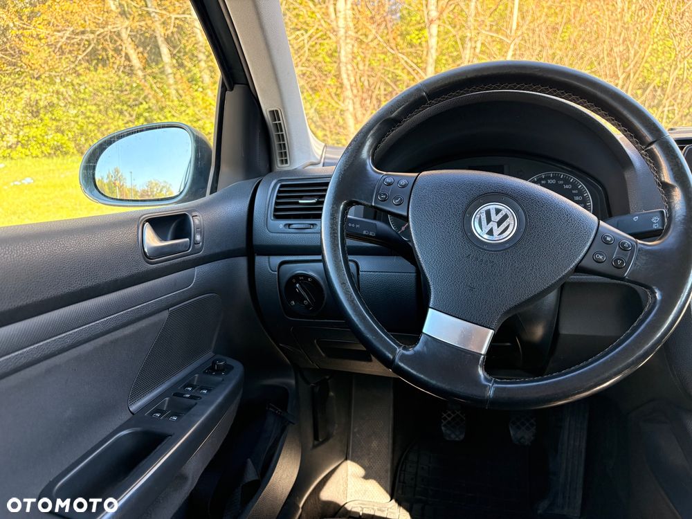 Volkswagen Golf 2.0 TDI Sportline - 6