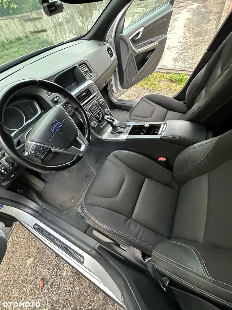 Volvo V60 D4 Drive-E Momentum - 6