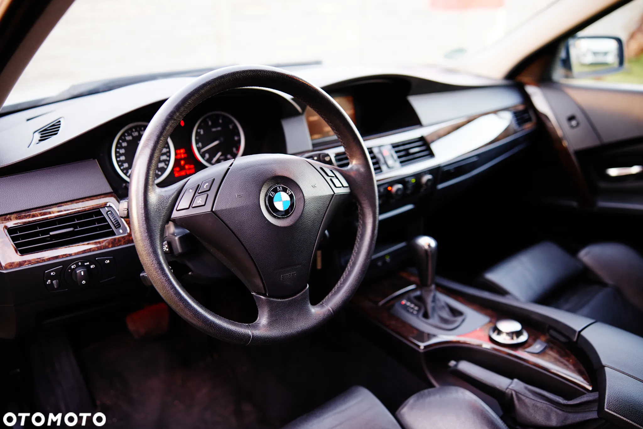 BMW Seria 5 - 12
