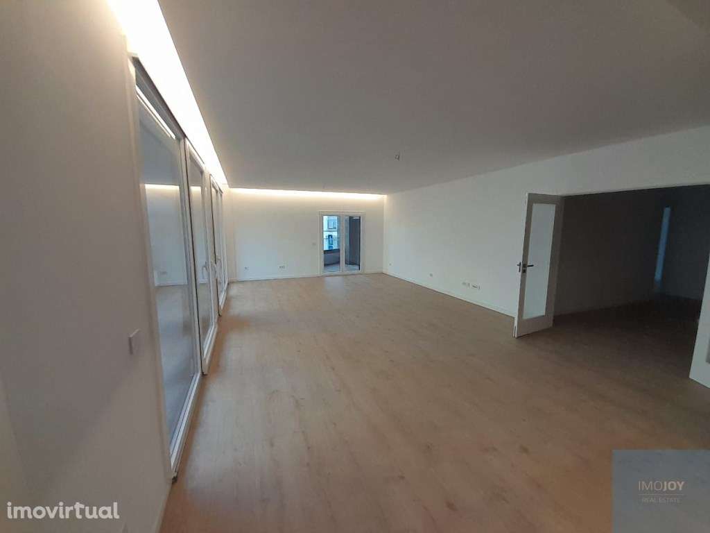 Fantástico Apartamento T3 Perto da Praia da Parede, Cascais - Grande imagem: 4/23