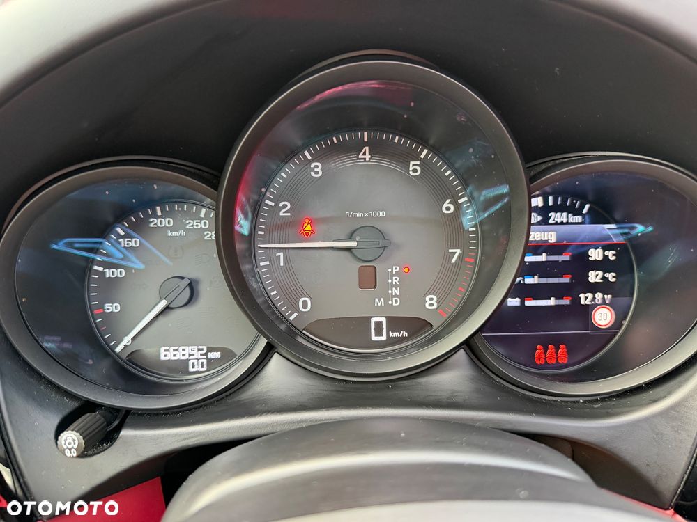Porsche Macan PDK - 36