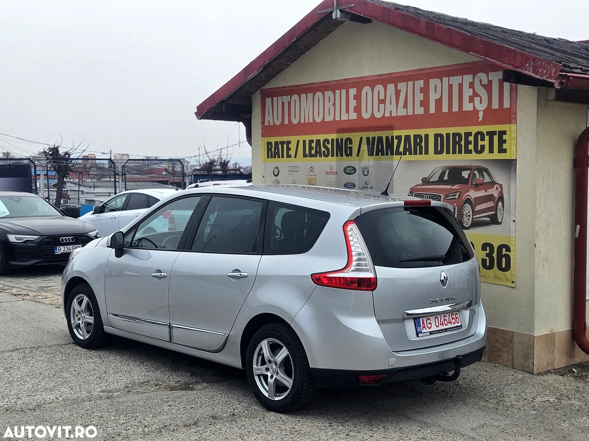 Renault Grand Scenic - 9