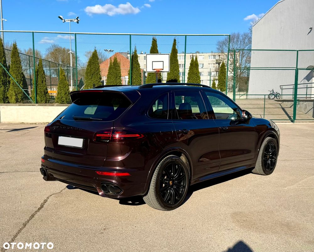 Porsche Cayenne Diesel Platinum Edition - 4