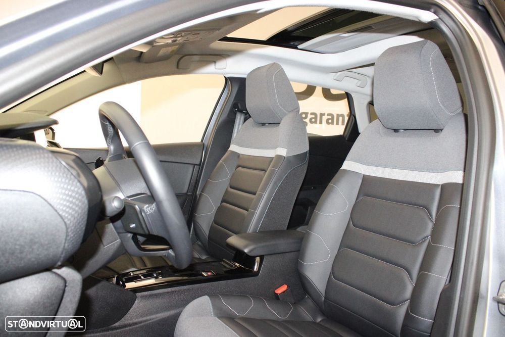 Citroën C4 X 1.2 PureTech Max EAT8 - 26
