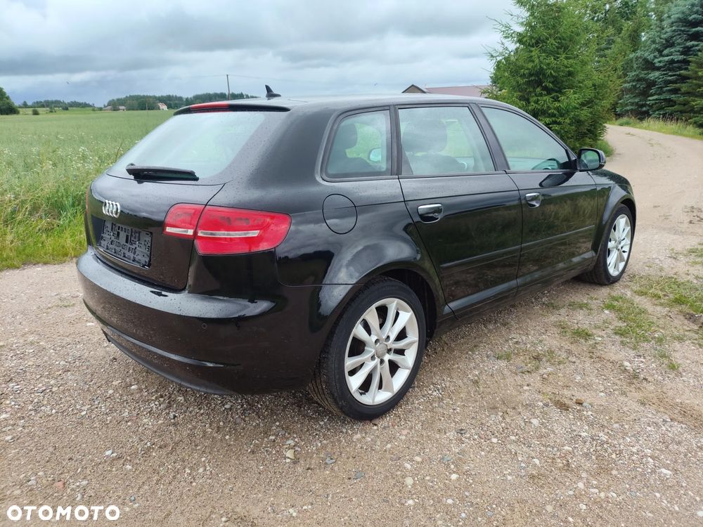 Audi A3 Sportback - 4