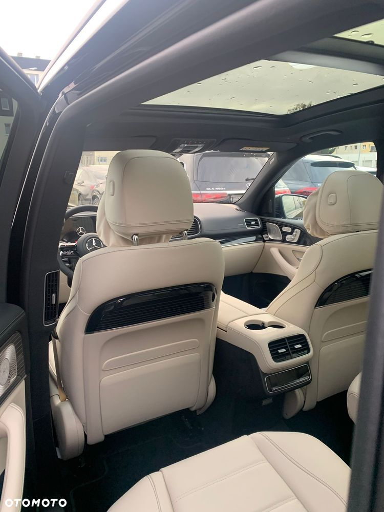 Mercedes-Benz GLS - 19