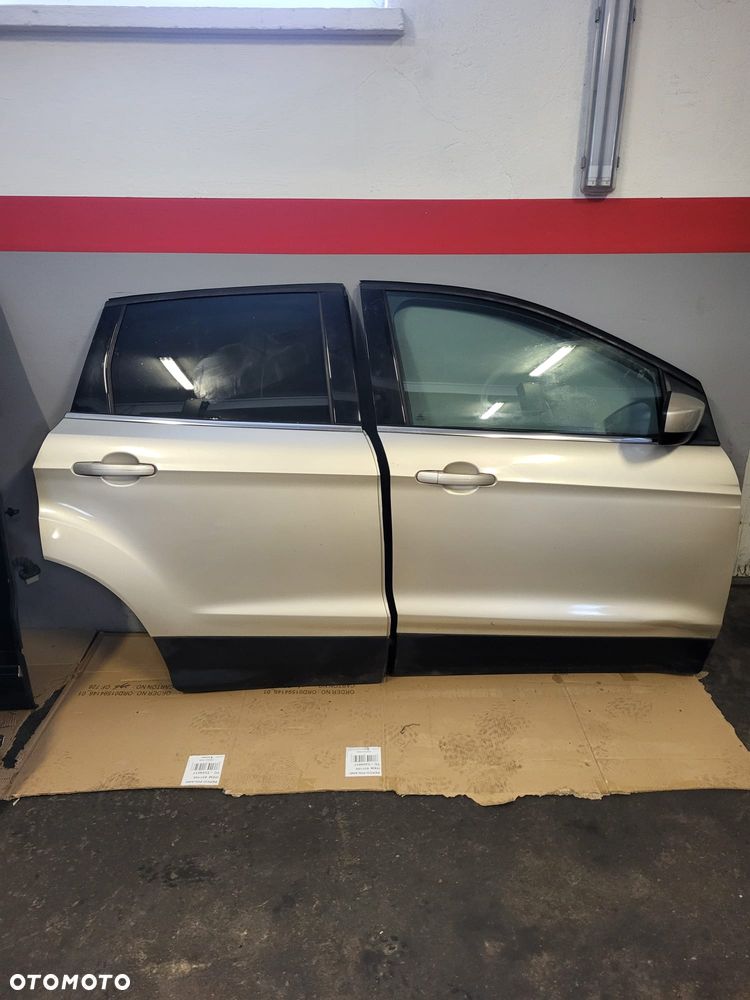 Ford escape mk3 2017rok drzwi prawe przód prawe tyl kompletne - 1