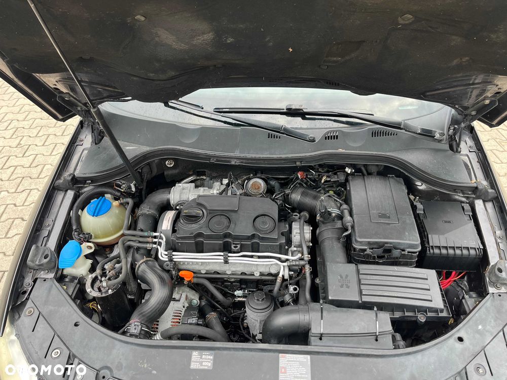 Volkswagen Passat - 8