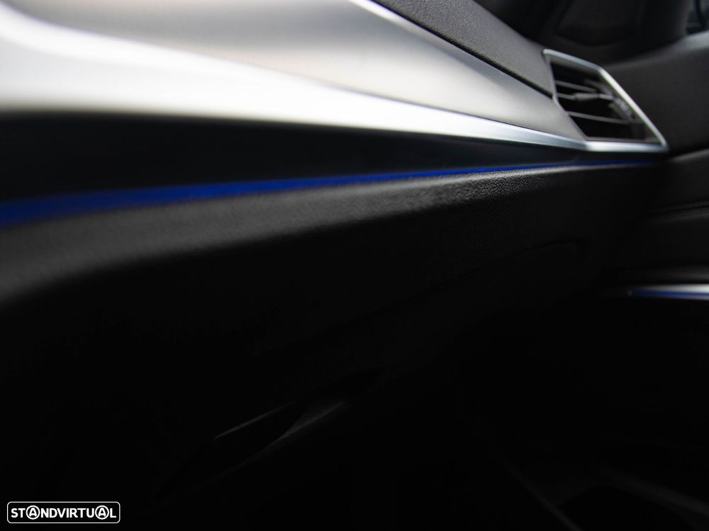 BMW 320 d Auto - 40