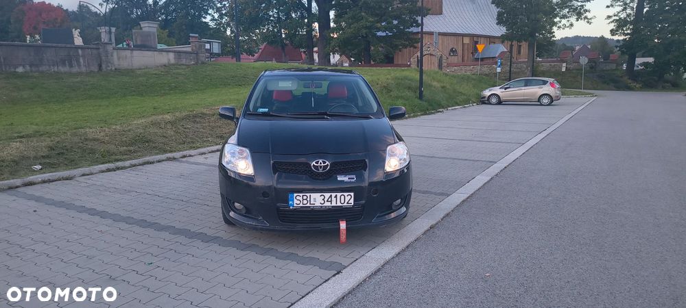 Toyota Auris 1.6 VVT-i Sol - 1