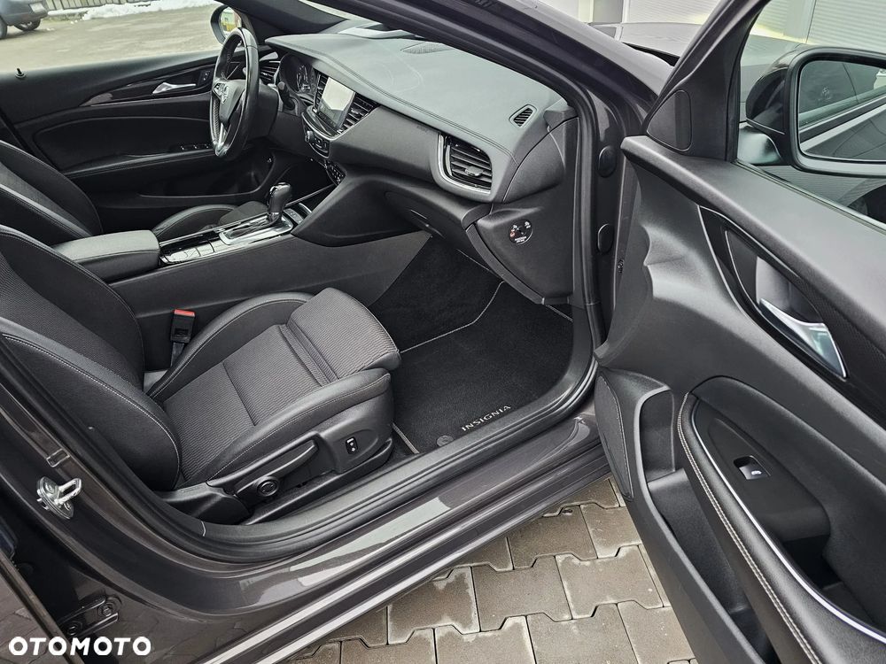 Opel Insignia 2.0 CDTI Business Elegance S&S - 32
