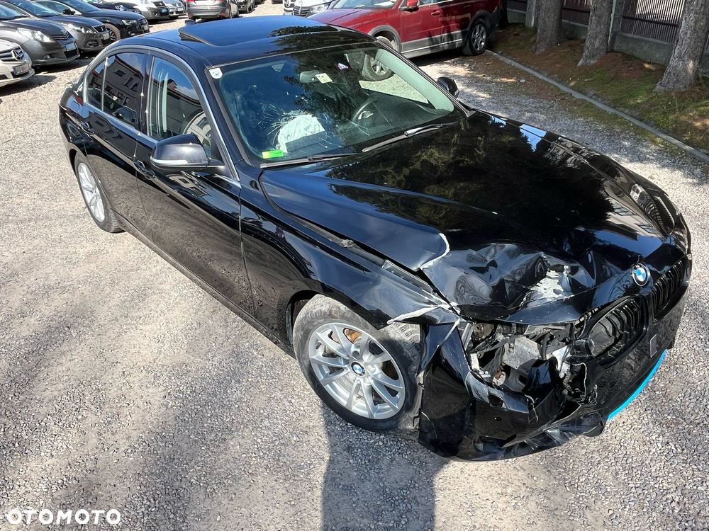 BMW Seria 3 318d xDrive M Sport - 38