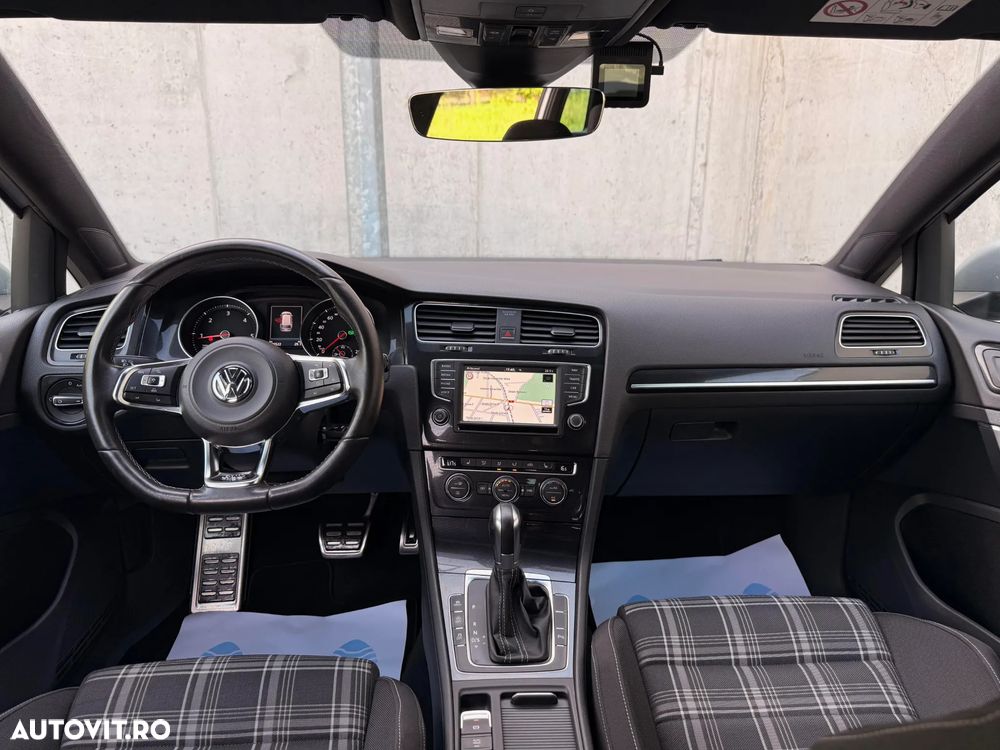 Volkswagen Golf 2.0 TDI DSG GTD - 7