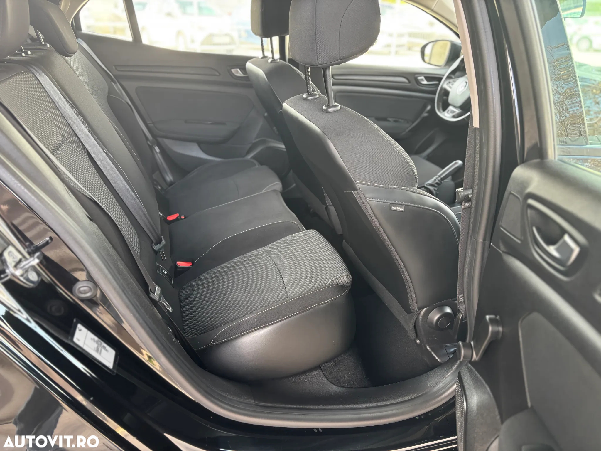Renault Megane TCe 115 GPF LIFE - 19
