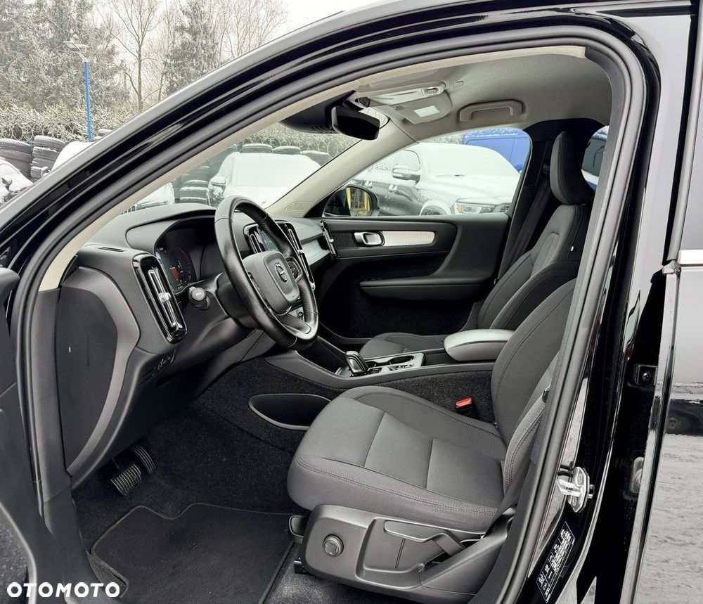 Volvo XC 40 T5 Twin Engine DKG Momentum Pro - 9